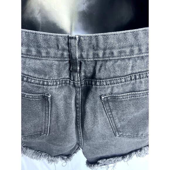 Saint Wish Cropped Cut Off Jean Shorts Black Size 28 Frayed Hem Closet Staple - Picture 5 of 10